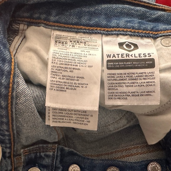 Women’s Levi’s Wedgie fit - Picture 3 of 5